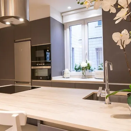 Plaza Campuzano De Suites, Elegante Y Centrico بلباو