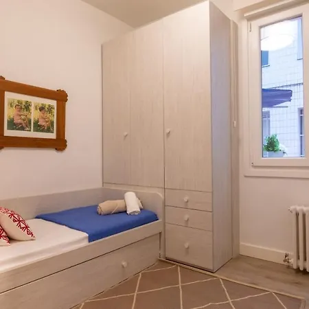 Plaza Campuzano De Suites, Elegante Y Centrico Апартаменты *